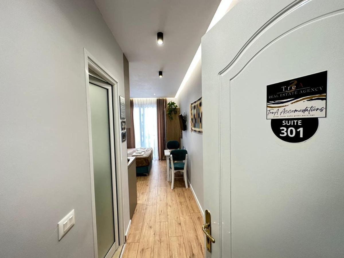 Trea Accomodations - Suite Lungomare Vlorë 외부 사진